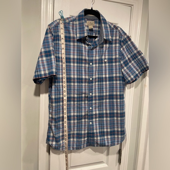 L.L. Bean Men’s Blue Plaid Short Sleeve 100% Cotton Button Down Shirt Size M - Picture 9 of 11